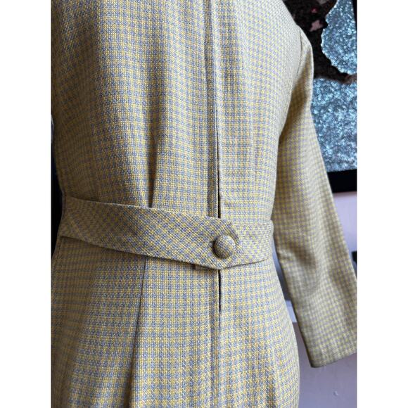 Vintage 60s Yellow Micro Plaid Dress | Mad Men Sheath Tweed Knit | Size S/M - Picture 9 of 10